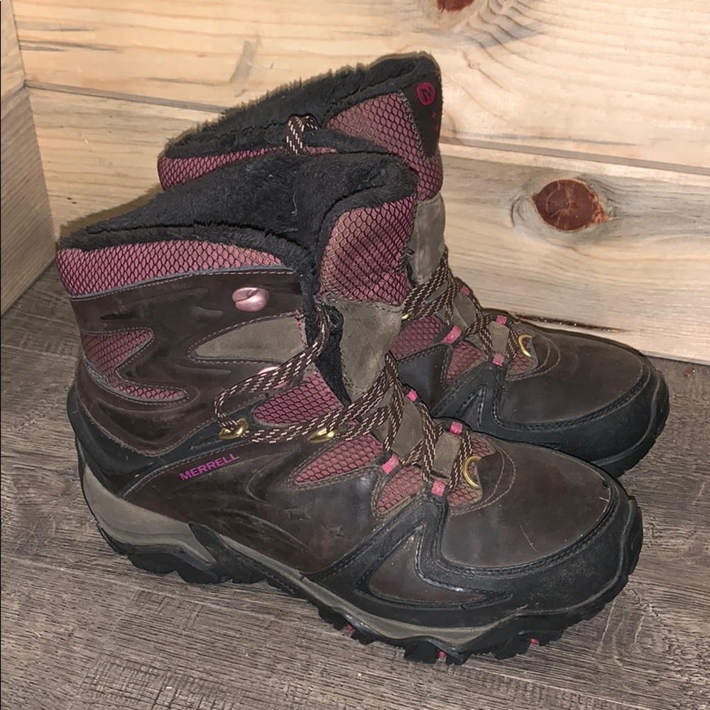 Merrell Hiking Boots Size 9